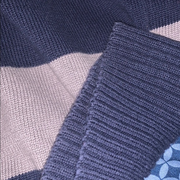 Lacoste - Picture 7 of 7